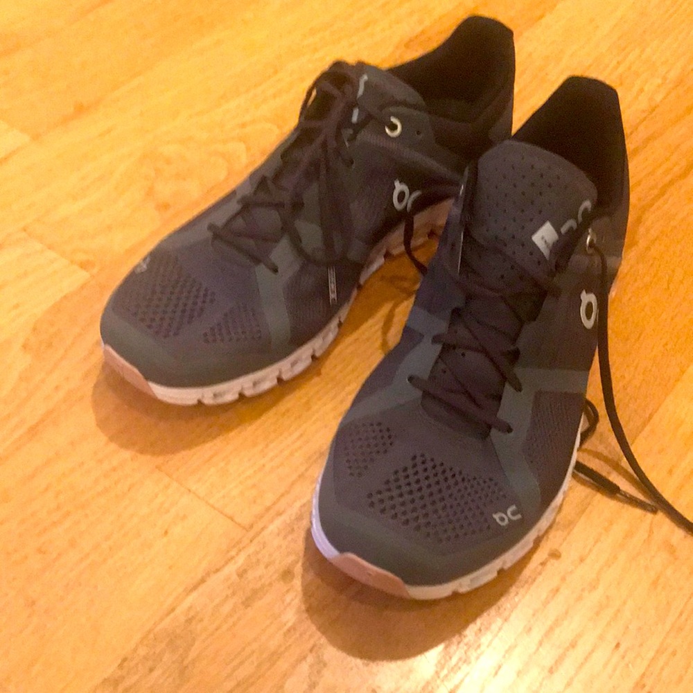 On Cloud Athletic Shoes